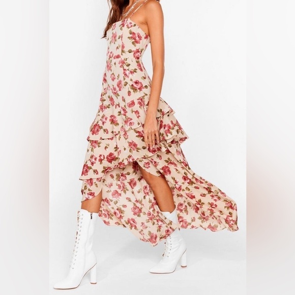 NWT Nasty Gal Waterfall-En For You Floral Halter Dress US 2 - Picture 3 of 11